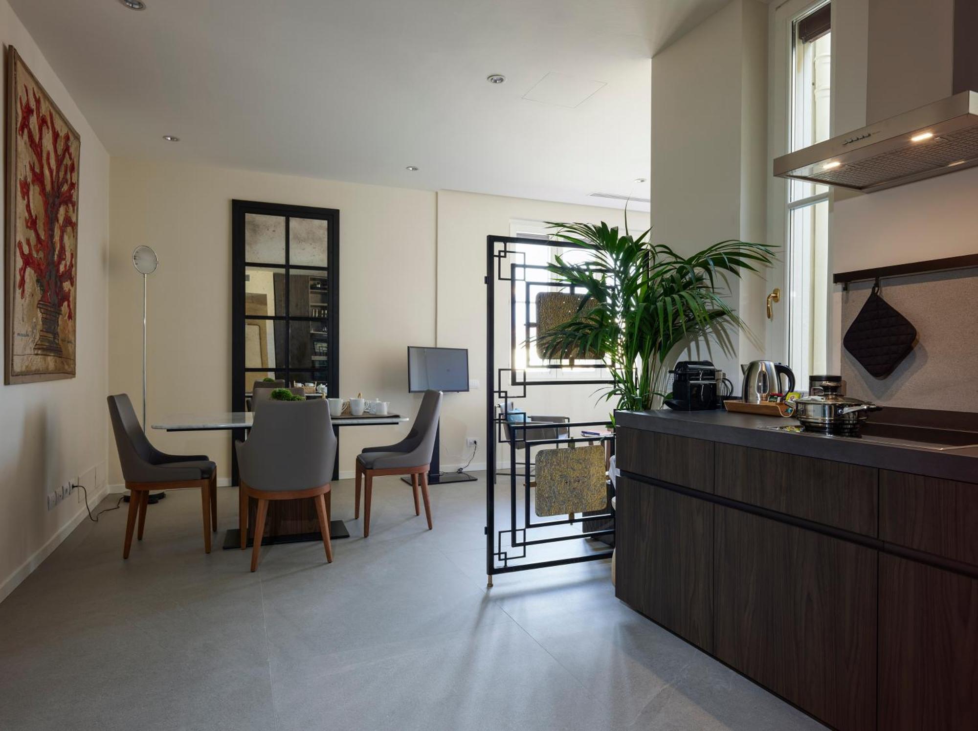 Premiere Ponte Vecchio 7 Floor Apartment
