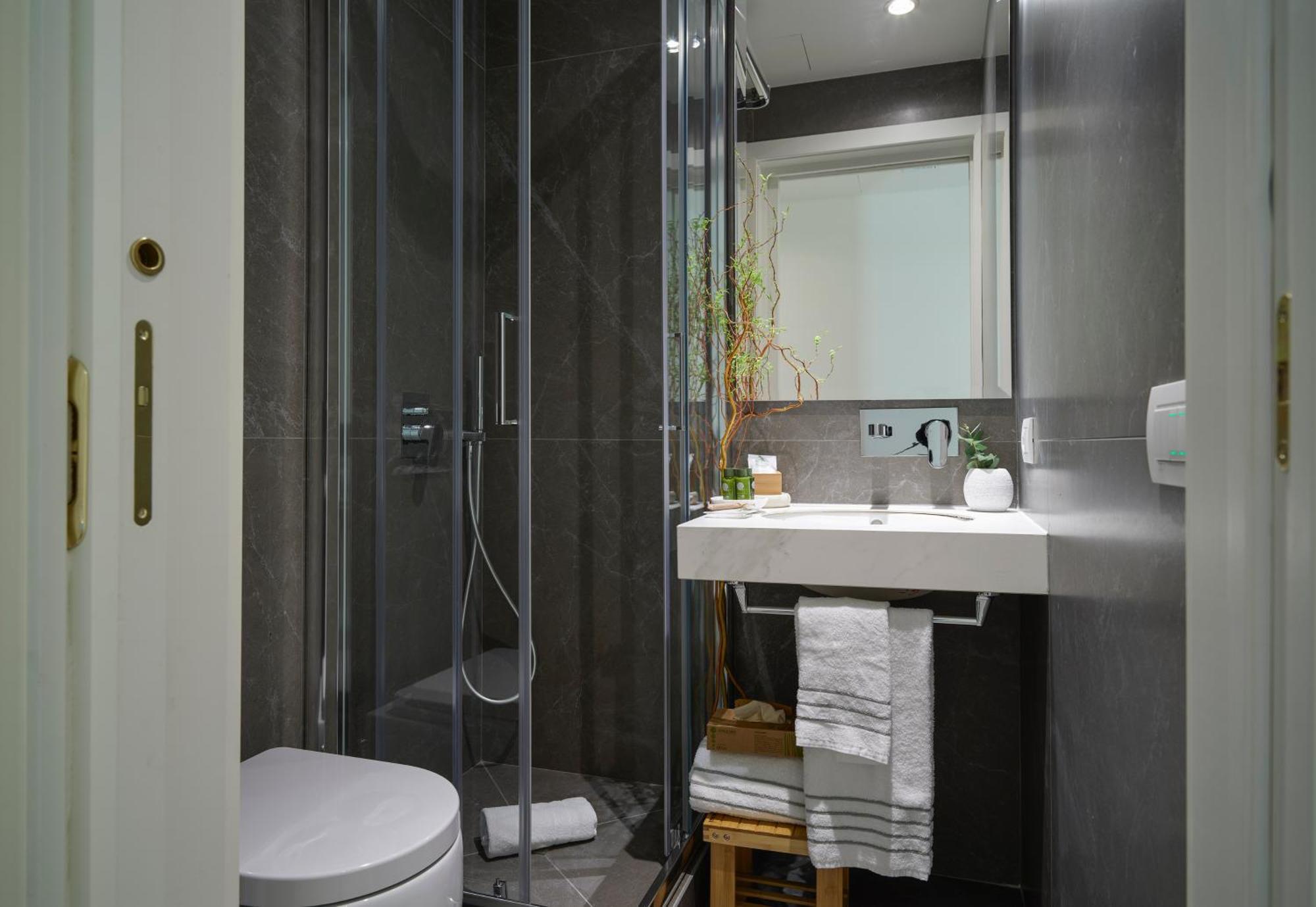Premiere Ponte Vecchio 7 Floor Apartment *